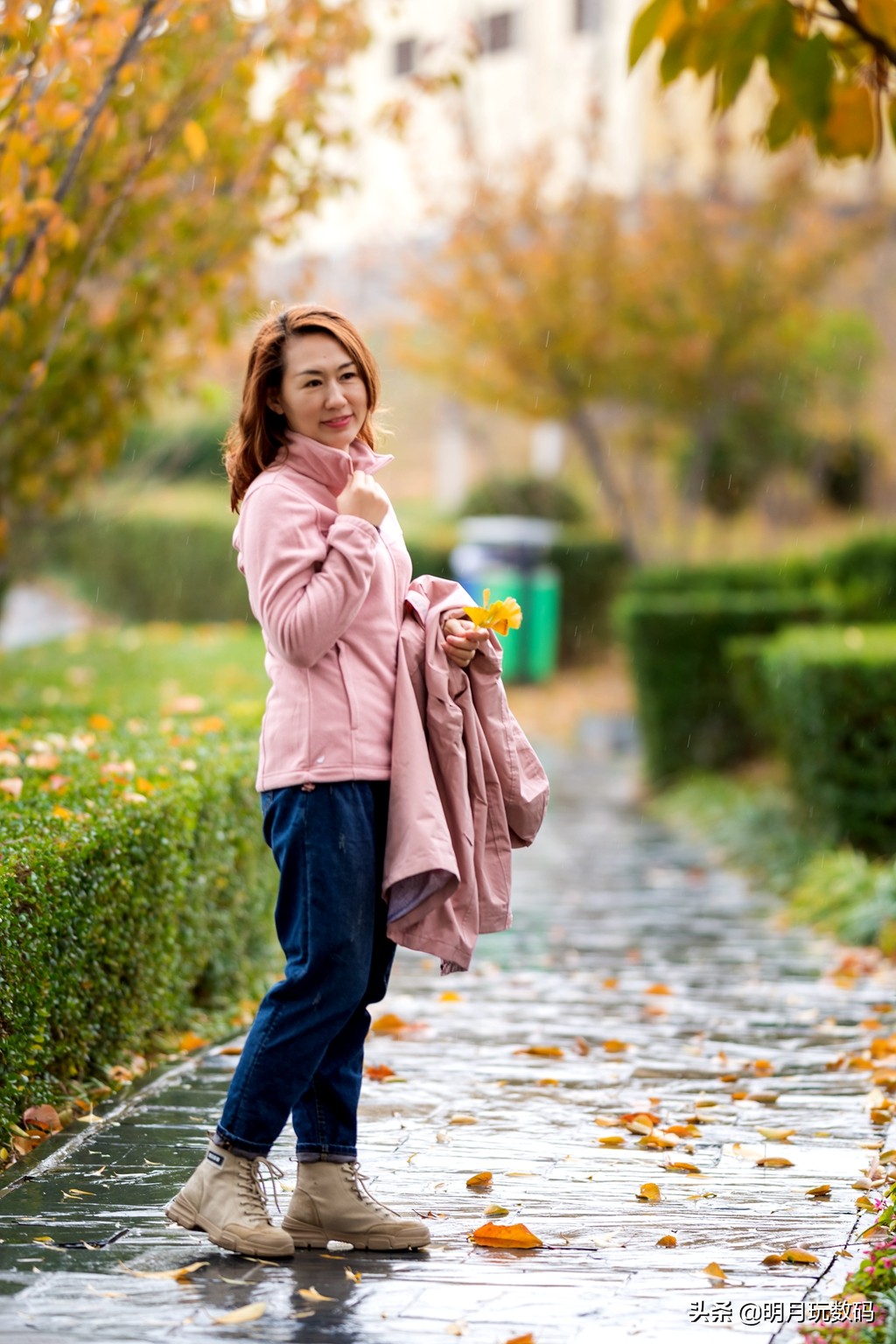 discoveryactive冲锋衣,什么牌子的冲锋衣时尚减龄好看