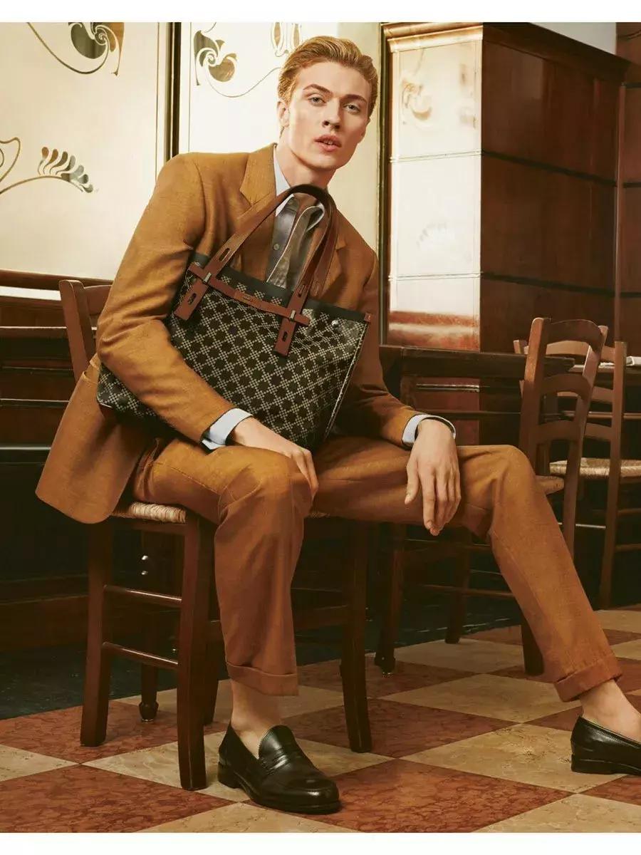 逛lv店的着装,逛lv买些什么