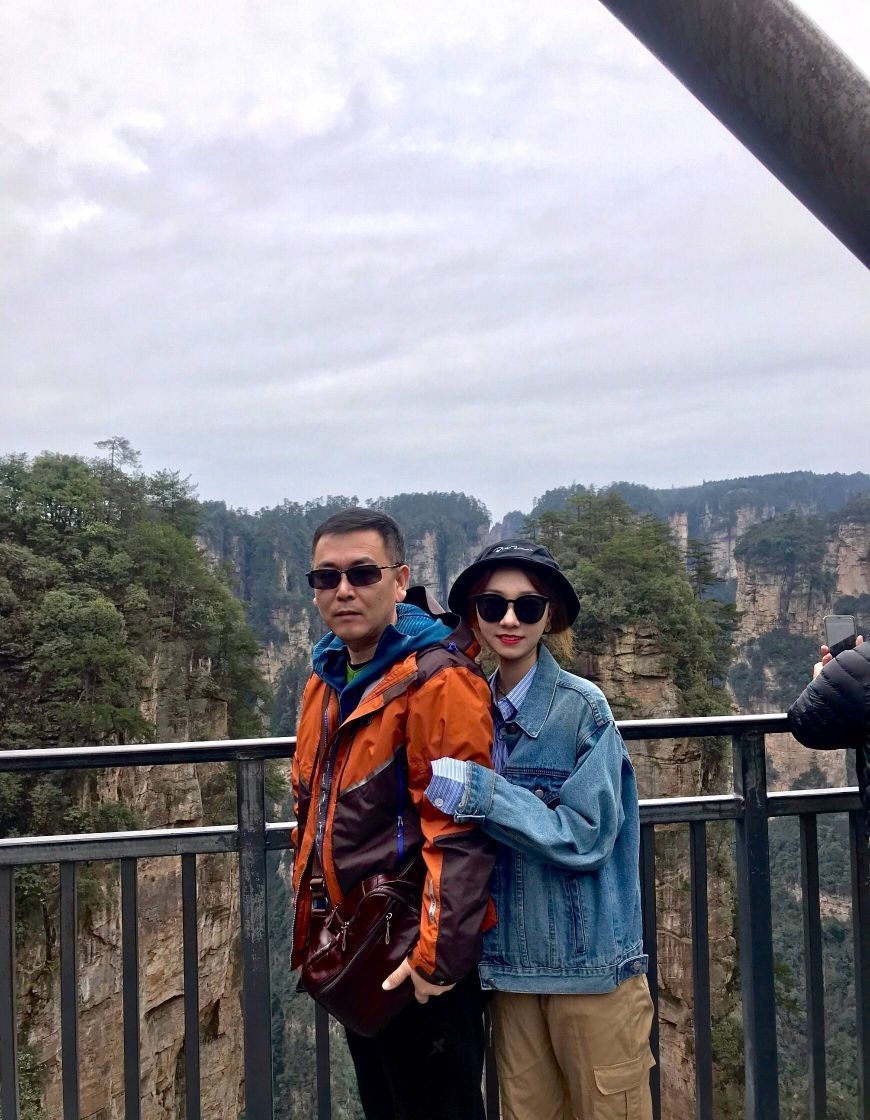 张家界住宿费如何省钱,张家界市吃住贵吗