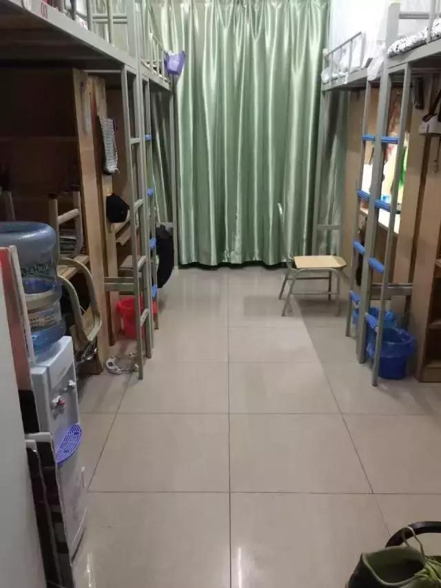 很多大学都没空调,全国没有空调的大学