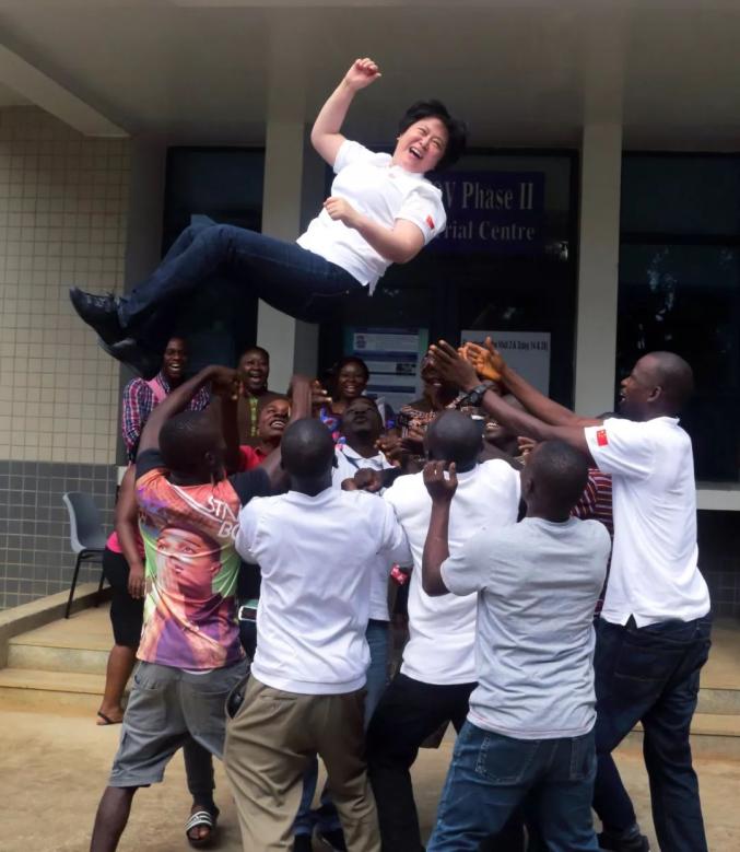 浜烘皯鑻遍泟闄堣枃绮惧僵鐗囨,浜烘皯鑻遍泟闄堣枃鏈楄