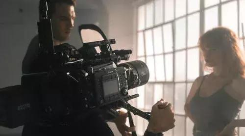 学习表演哪家强？当然戏精...哦不！戏剧学院强