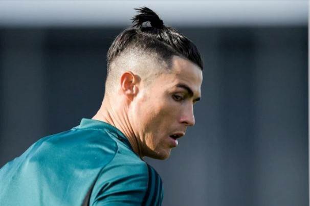 曼联时期的c罗发型,十大球星发型排行榜