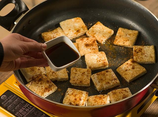 煎豆腐前怎么知道豆腐蒸好了,椒盐煎豆腐豆腐外酥里嫩怎么做