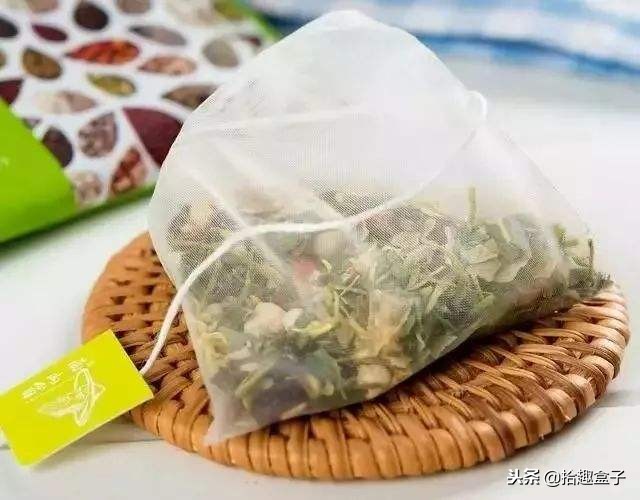 穿鞋脚经常臭怎么解决,冬天鞋穿久脚臭怎么治