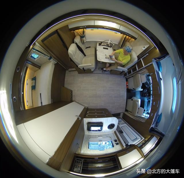 所有装备装进新房车,房车环游重走中国路准备完毕天亮就出发