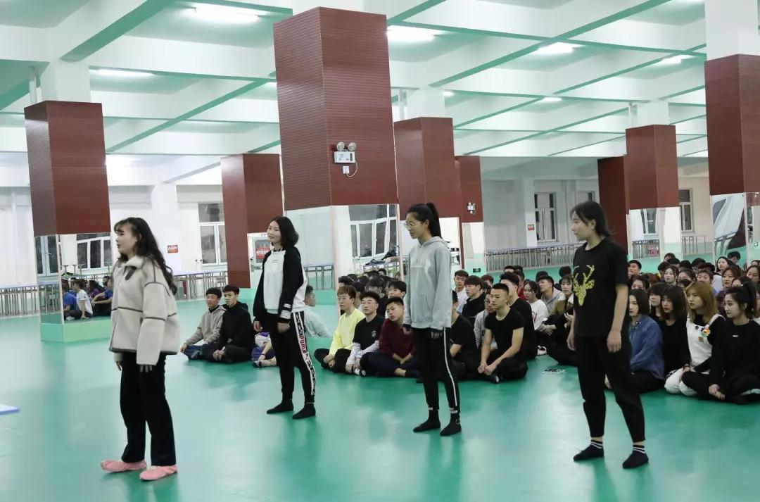 新学期课程延续公告,大学线上选修课去哪儿上