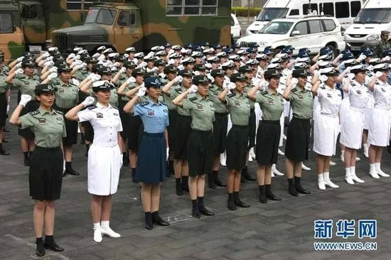 我军唯一一次战场换装,中国人民解放军历经几次换装