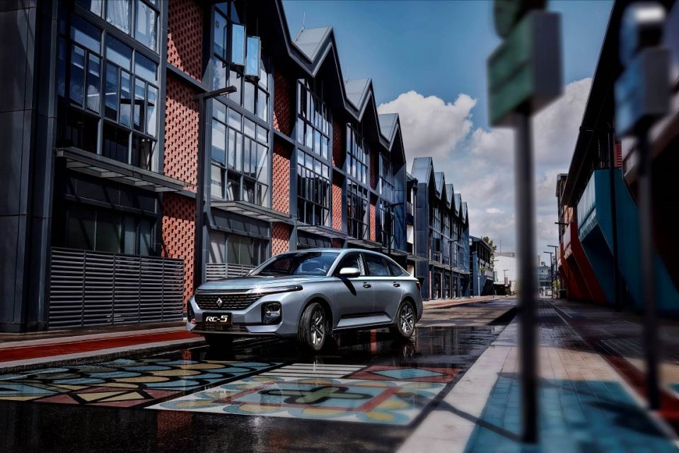 10万元家用轿车之新宝骏rc-5,新宝骏rc-5智能驾驶表现如何