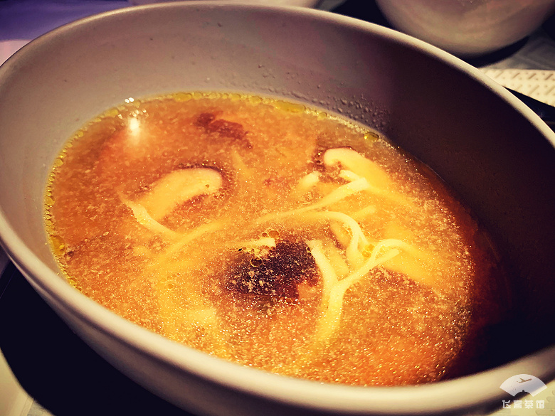 俄航舒适经济舱,上海飞莫斯科俄航餐食