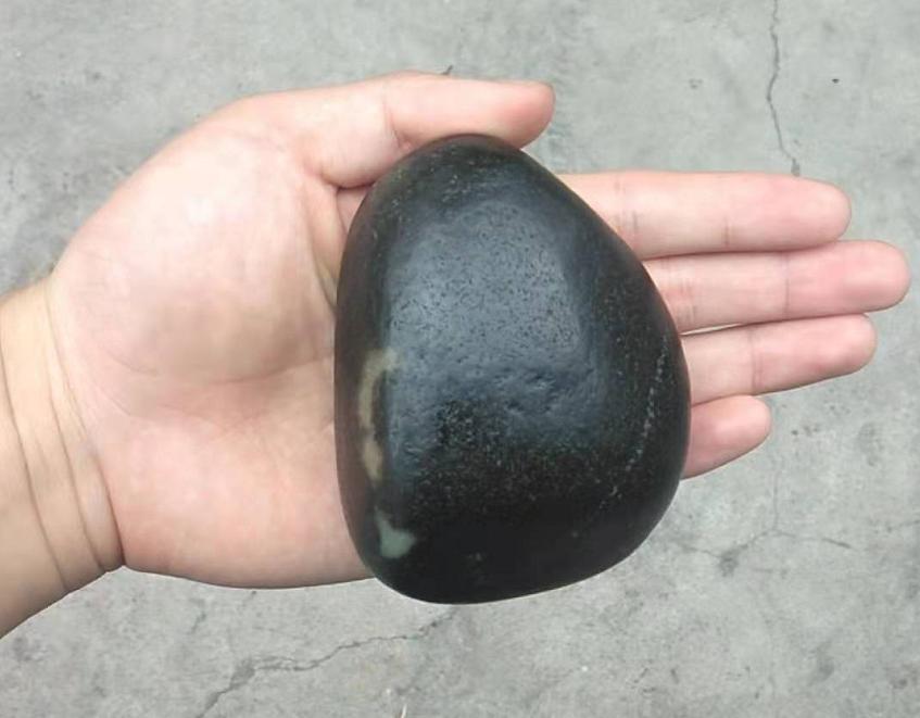 净土和田玉吧，策马持剑收河山，横扫戈壁恋和田。吧主原创