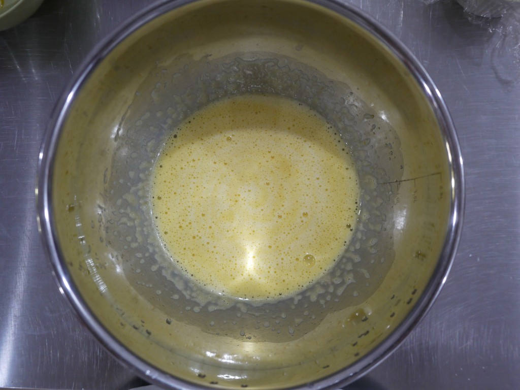 抹茶蛋糕松软细腻有诀窍,抹茶蛋糕撒上抹茶真的好吃