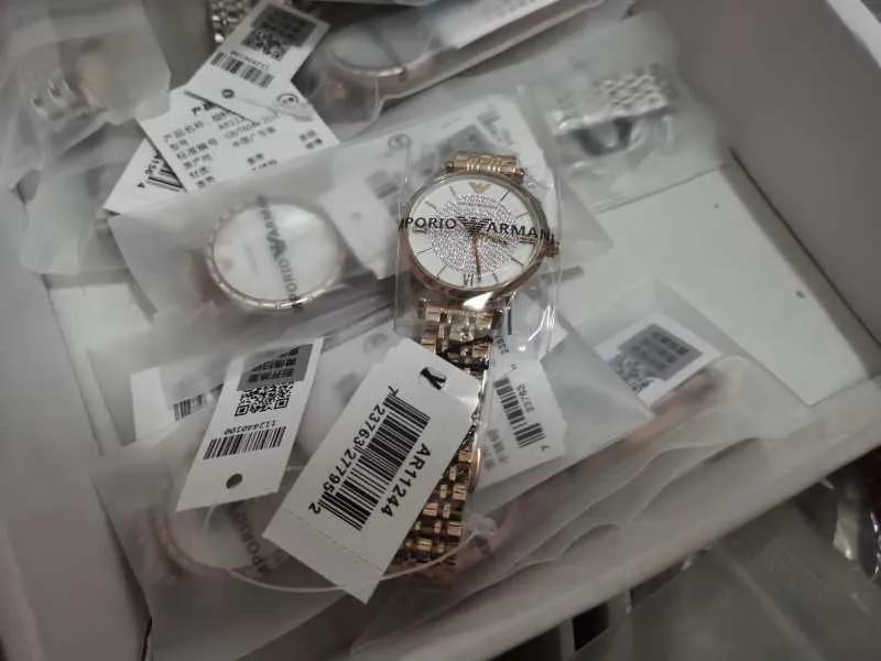 鍖呰鏄鍝佷絾鏄噷杈规槸鍋囪揣,鍖呰鐩掓湁闃蹭吉鐮佷笢瑗挎槸鍋囪揣