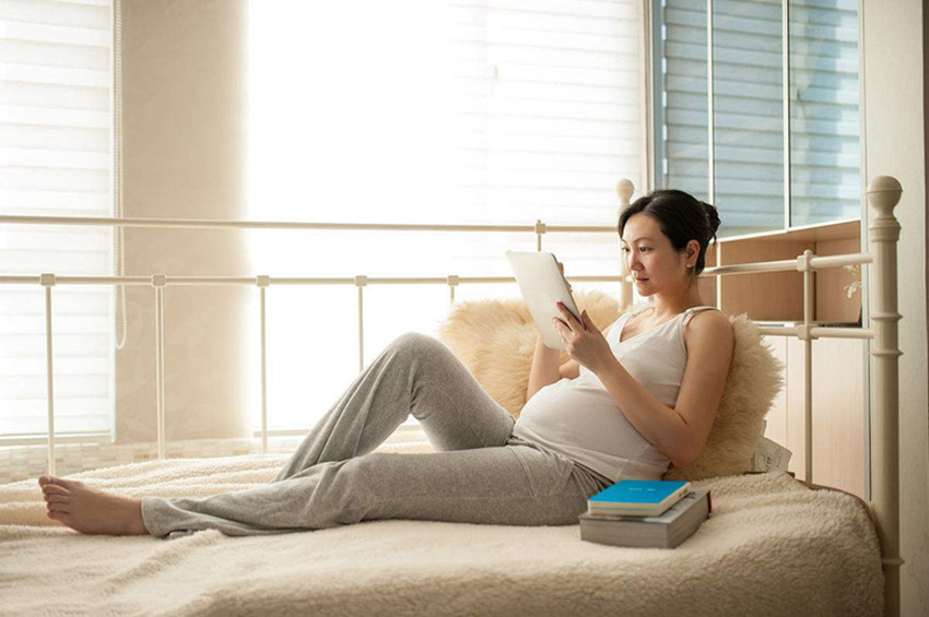 胎教让宝宝转成头位,胎教可以提高胎儿智慧吗