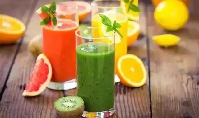 感冒药吃多了伤肝二十多岁女生,18岁少女吃两种感冒药死了