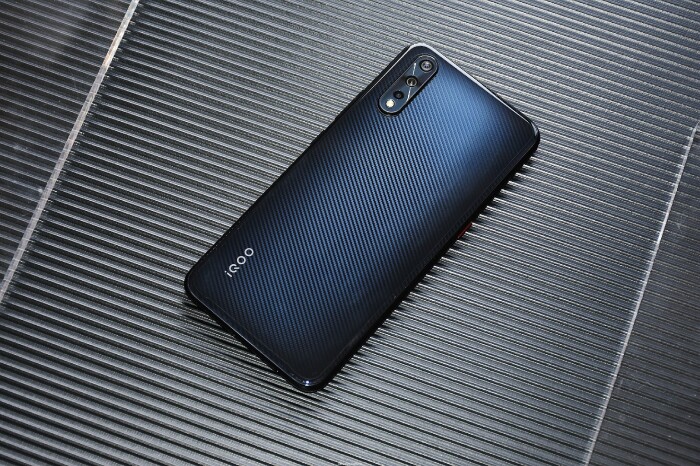 iqooneo855打王者有哪些功能,iqooneo855和竞速版的区别在哪