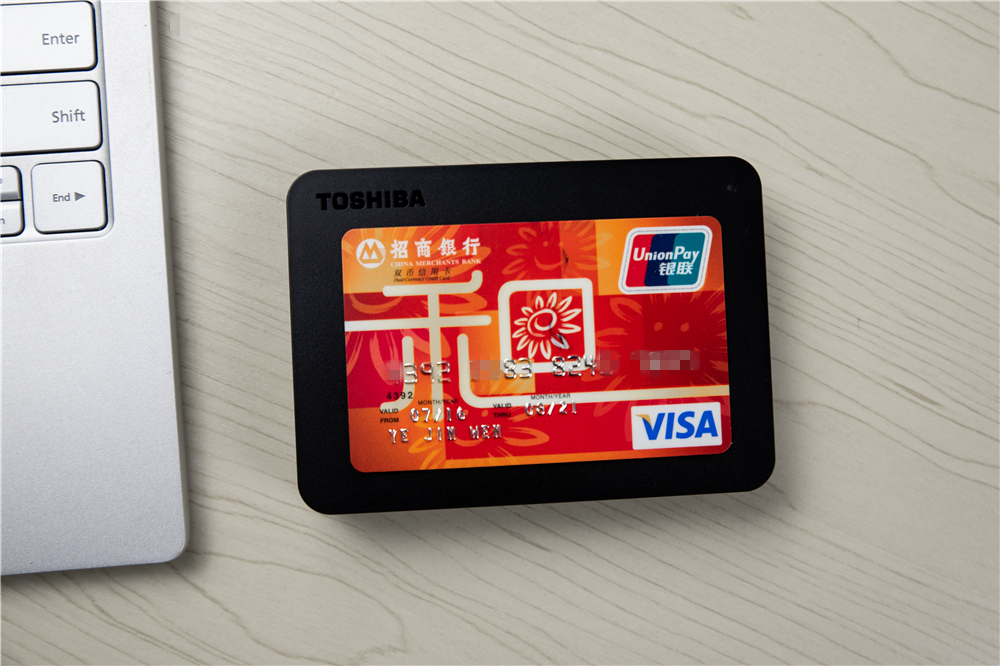 东芝移动硬盘a3和slim哪个好,东芝a3移动硬盘4t测评