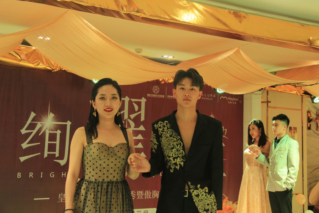 皇家·盛世性感女王秀暨傲胸女王海选仪式隆重开幕