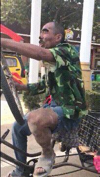 球不是这样踢滴搞笑图片,足球趣图搞笑图片