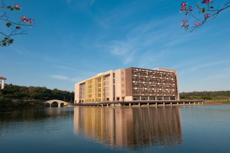 改名最成功的三所普通二本,经历三次改名数次被封的书