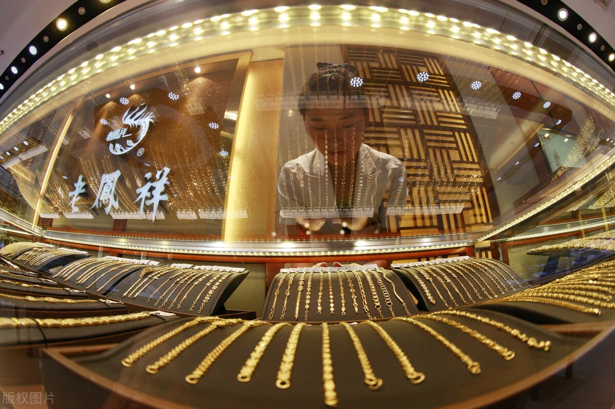 周大福和老凤祥哪一个好,老凤祥和周大福哪一个品牌更牛