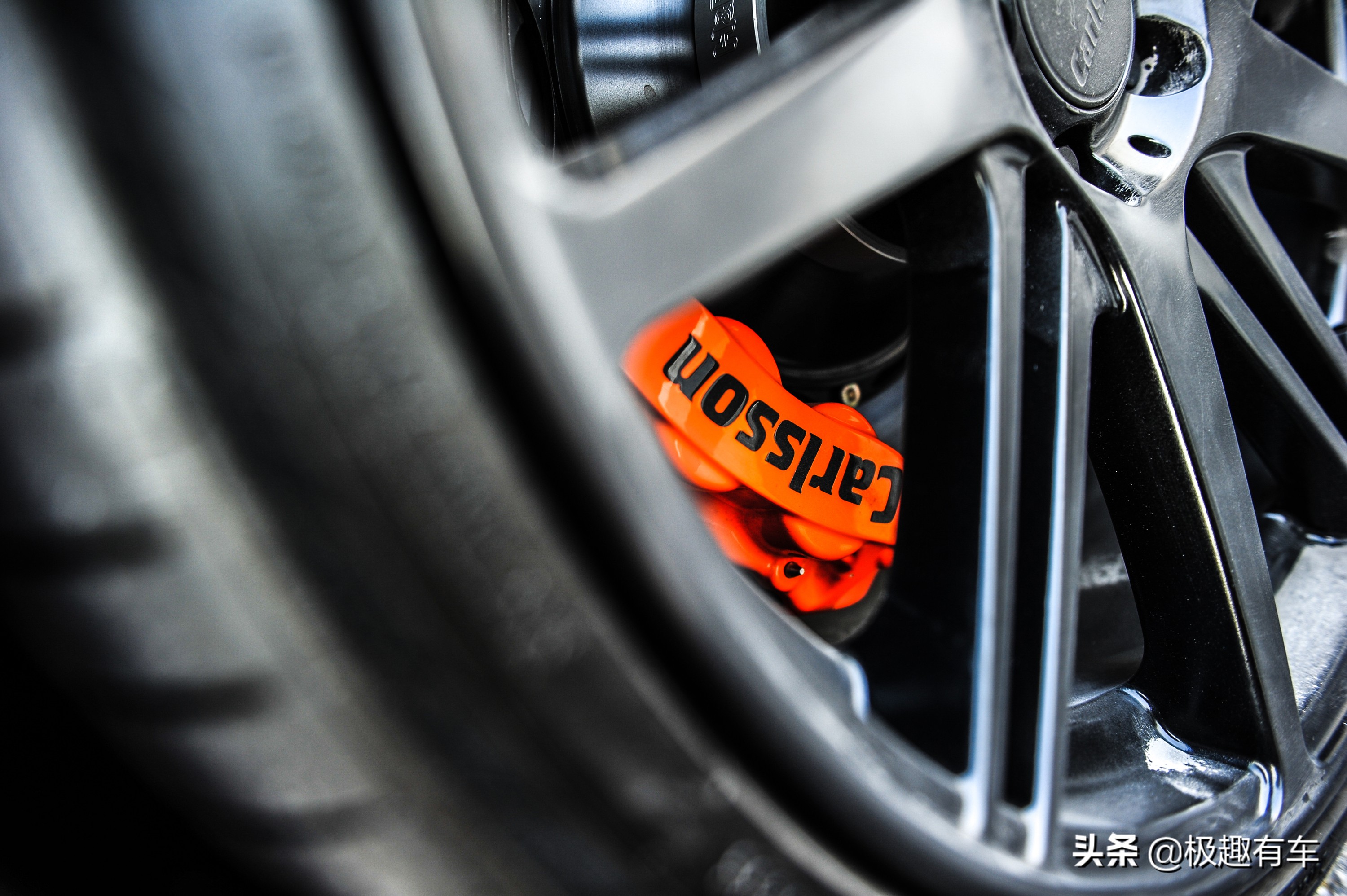 卡尔森c25是不是奔驰的,卡尔森c25这车怎么样