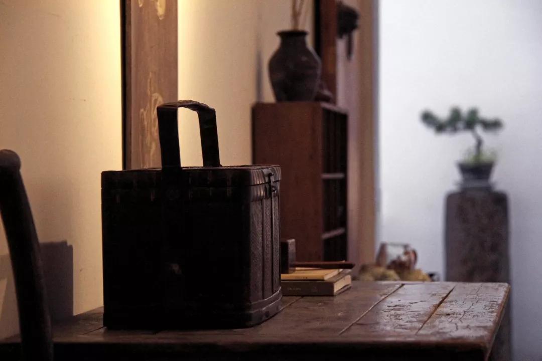 小隐在山林大隐在市井,大隐何曾避闹市