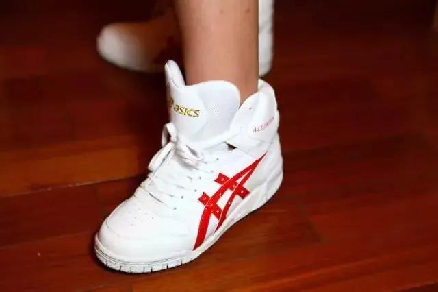 灌篮高手中明星们都穿过哪些球鞋,灌篮高手最帅球鞋