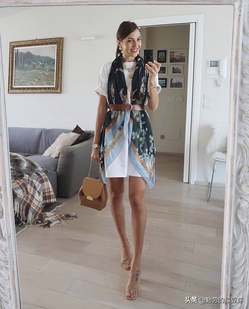 女士雪纺衫穿搭技巧,雪纺衫的穿法视频教程