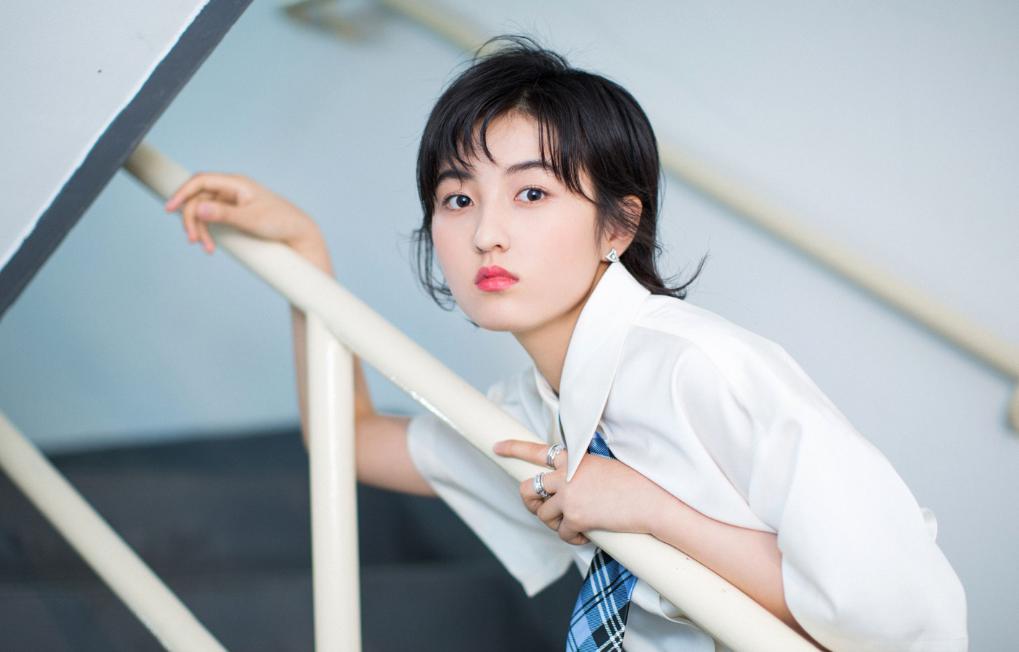 圆脸型与发型搭配女生,圆脸女生怎么通过发型来提升颜值