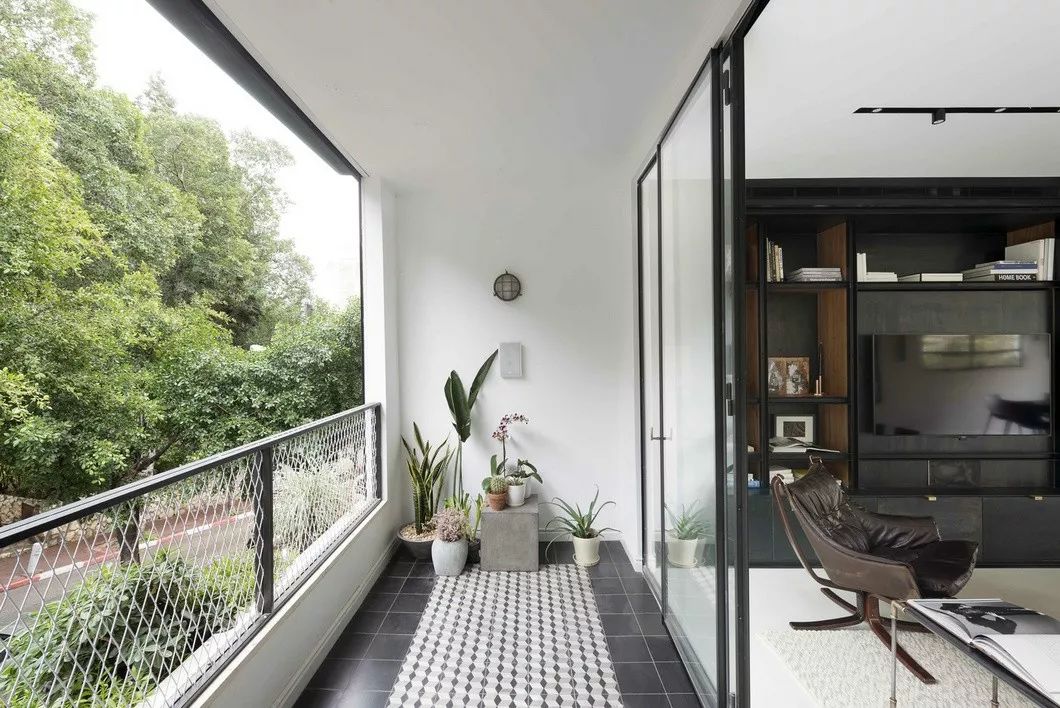 高级黑的家能有多酷,高级黑的家就是这么酷