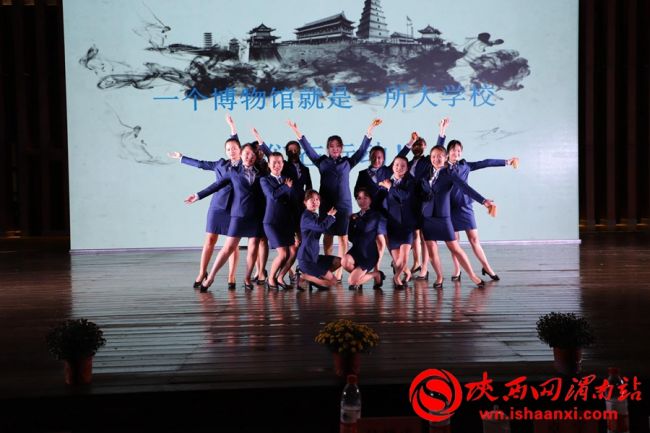 外国友人参观博物馆,渭南外国友人