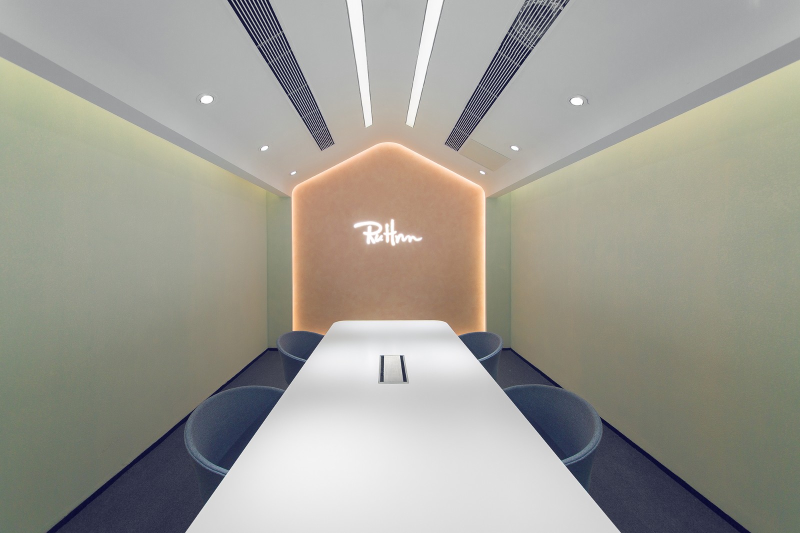 打造电商孵化基地,打造新型电商产业平台基地