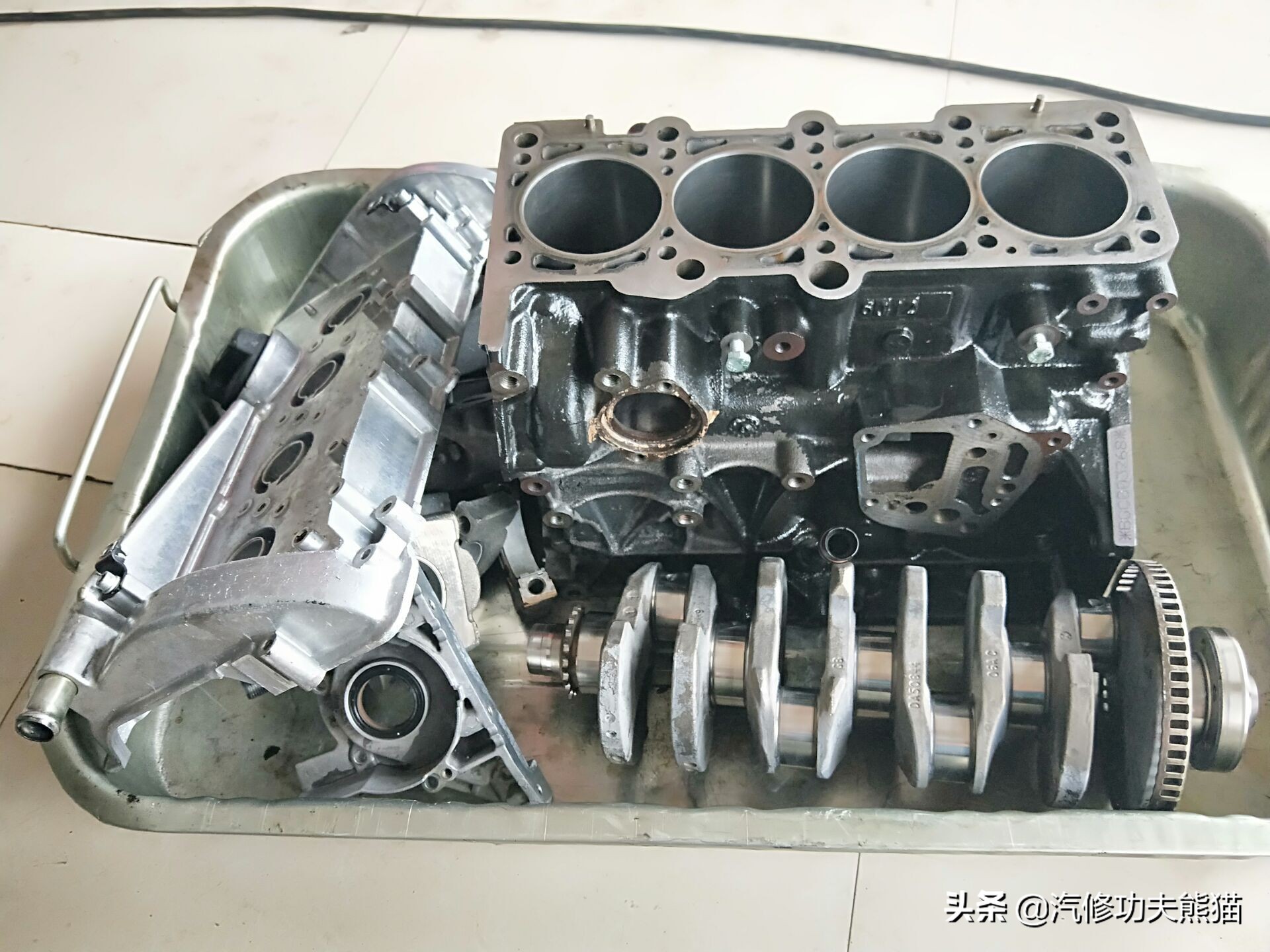 奥迪a61.8发动机大修费用,老款奥迪a6六缸发动机大修全过程