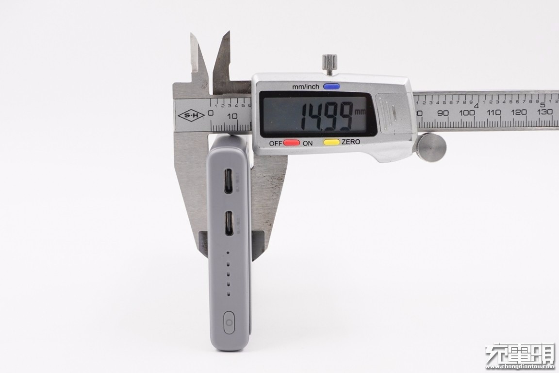 三星25w快充拆解视频,三星25w快充移动电源