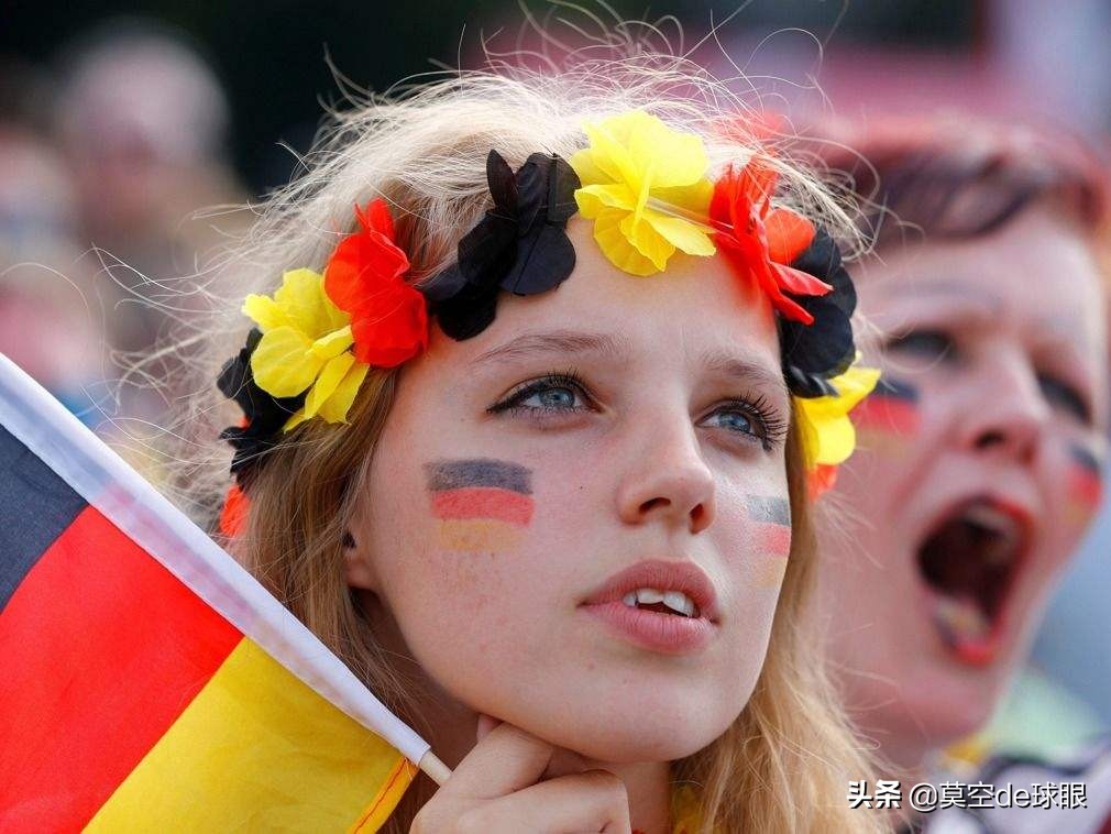 热爱足球的姐妹们最帅气,迟到的说一声,祝所有女球迷节日快乐!