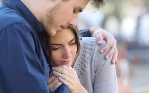 汤唯产后痛哭视频,汤唯产后尿频