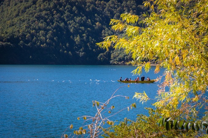 消失的地平线上的“香巴拉”和“女儿国”（二）