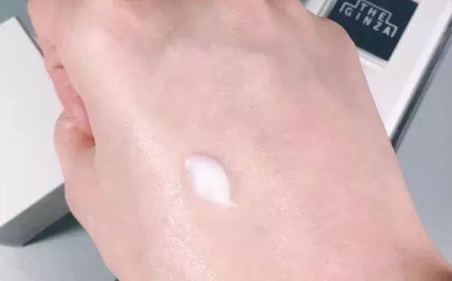 一年四季都可以用的面霜量大,适合25岁抗衰老晚上用的面霜