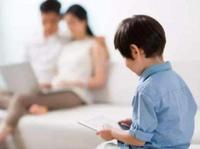 孩子不听话该给他讲道理还是粗暴,小孩不听话如何幽默说教