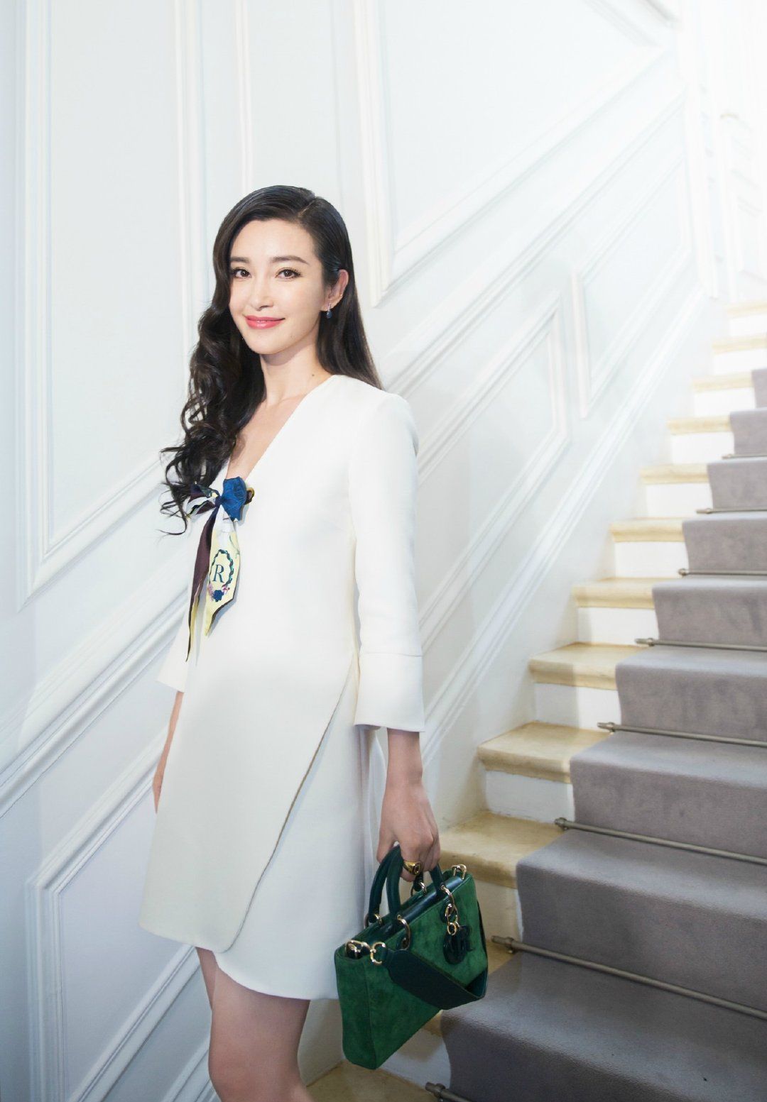 显胖的裙子怎么补救,春秋显白显瘦显高穿搭