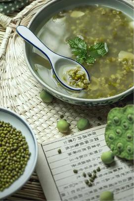 哪些果蔬可以祛暑降温防止中暑,天气热预防中暑煲什么汤