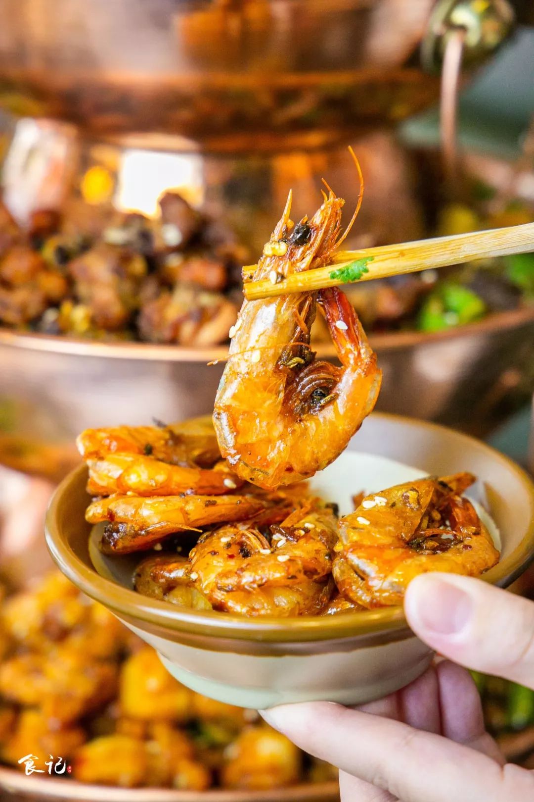 火爆襄阳的3层“壕锅”来袭！还有360°满到爆的龙虾牛蛙双子塔！