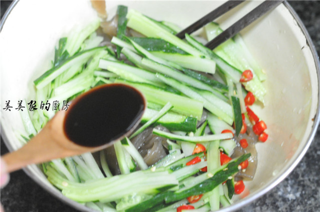 正宗手工红薯粉的制作教程,自制手工红薯粉详细步骤