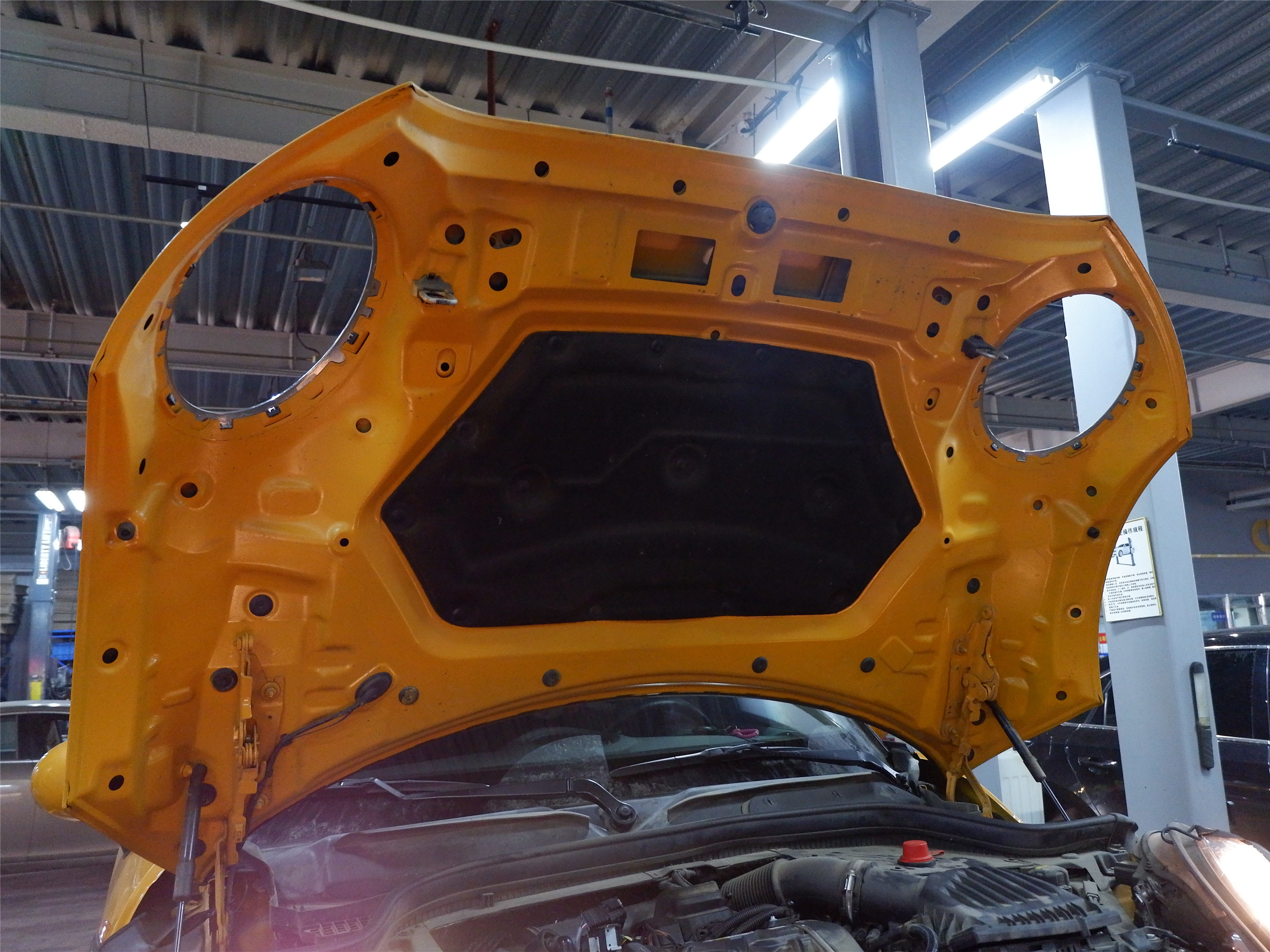 mini是三缸发动机吗,做了保养发动机抖动