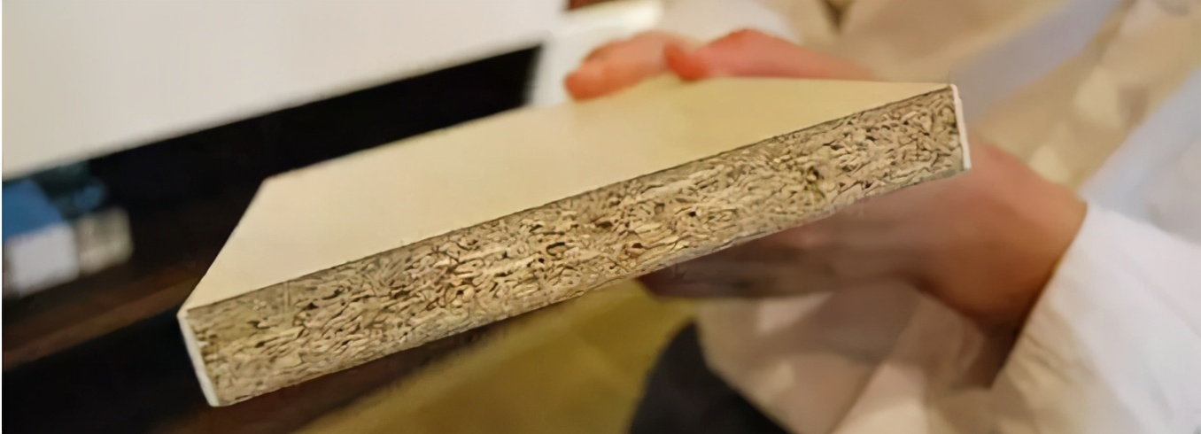 衣柜板材用什么板材好,不易变形板材衣柜