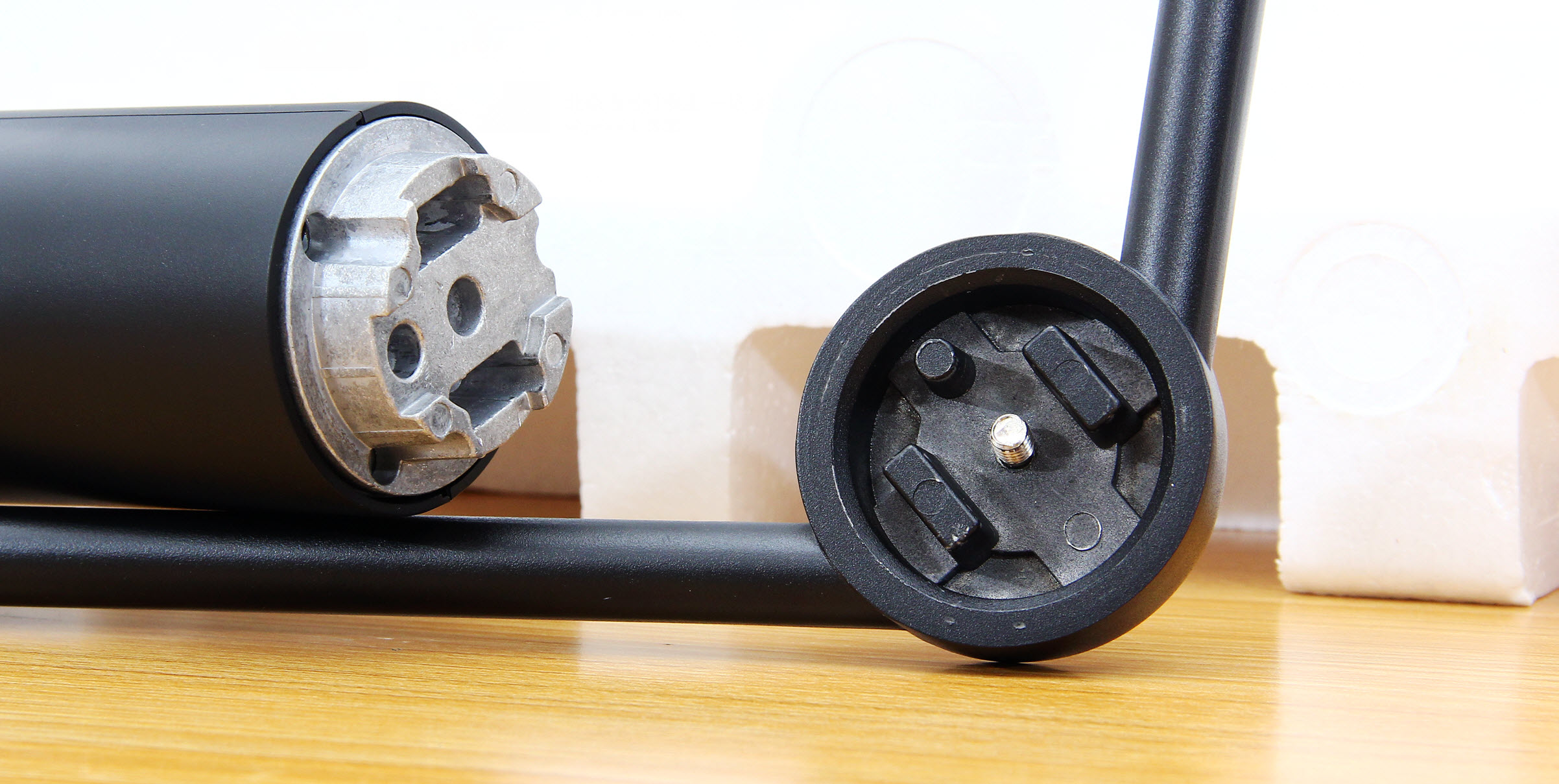 2k240hz27寸曲面带鱼屏显示器,接口丰富的34寸带鱼屏曲面显示器