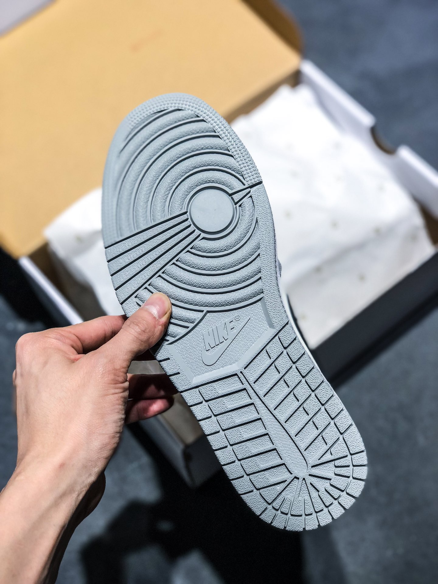 耐克阿迪为什么会有假鞋,阿迪耐克瑕疵鞋