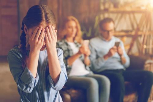 口吃的原因心理学,口吃的解释是什么