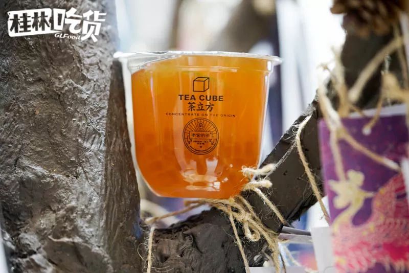 火遍全国的明星茶饮本宫的茶开到桂林了！凭口袋茶掀起了排队潮流